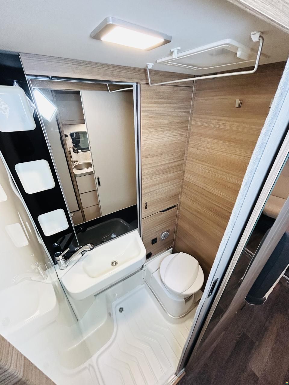 Knaus Vansation 650 MEG