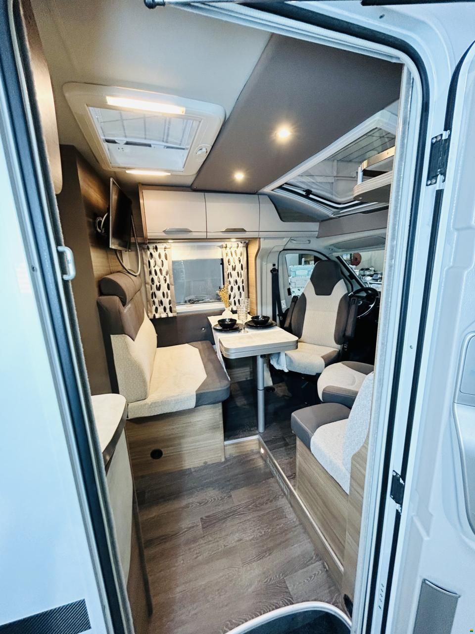 Knaus Vansation 650 MEG