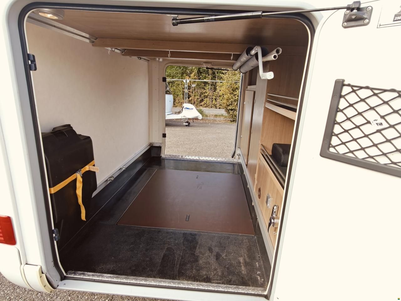 Hymer Exsis-i 674 Automat - Längsbett