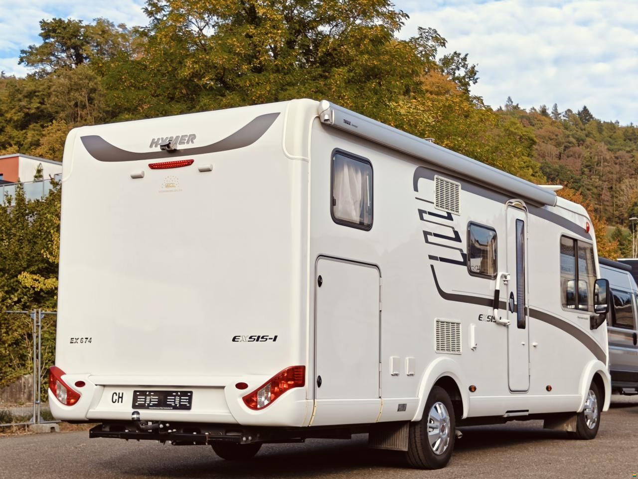 Hymer Exsis-i 674 Automat - Längsbett