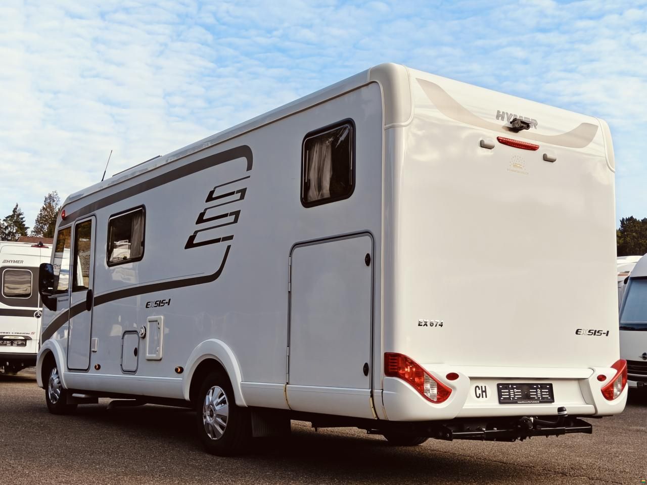 Hymer Exsis-i 674 Automat - Längsbett