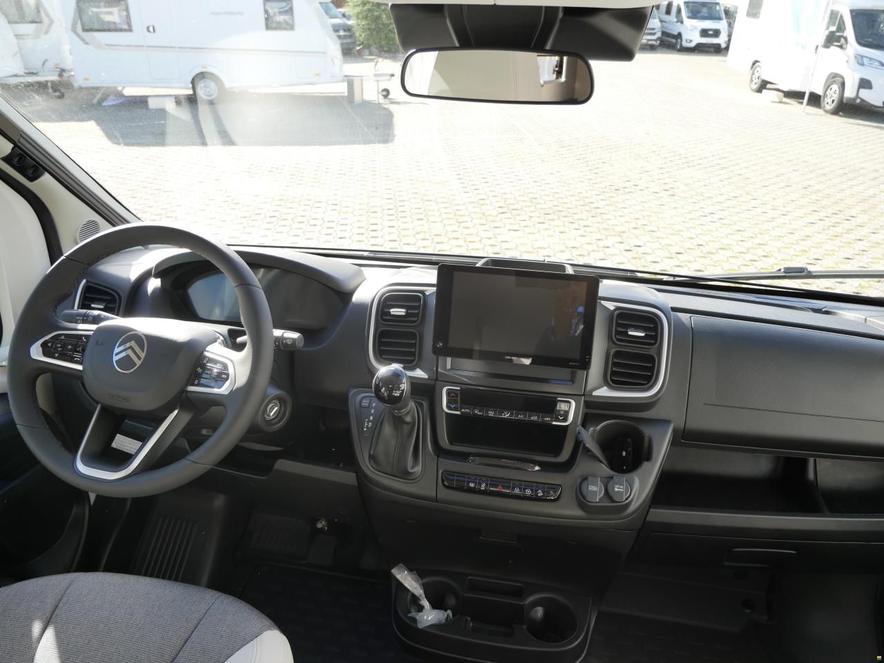 Adria Compact Select DL 'Swiss Edition'