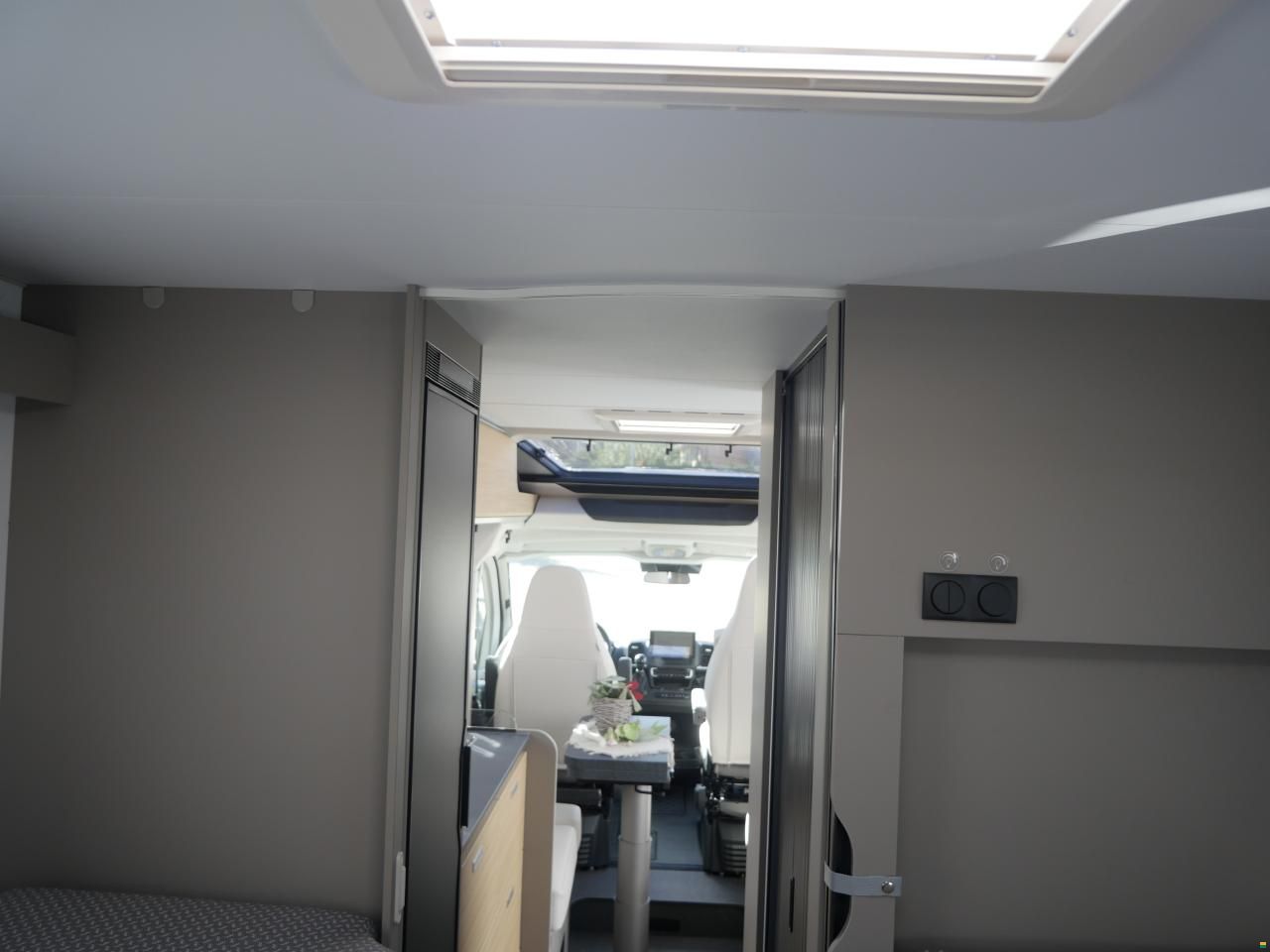 Adria Compact Select DL 'Swiss Edition'