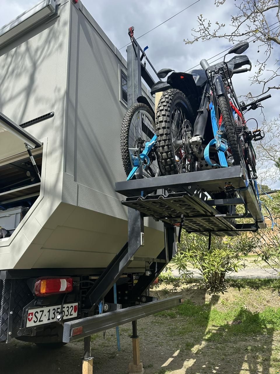 Iveco Daily 7 Tonnen 4x4 inkl. KTM 690