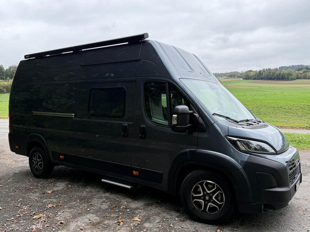Weinsberg Cara Bus Grey 630 MEG Ed. [Fire] Outlaw
