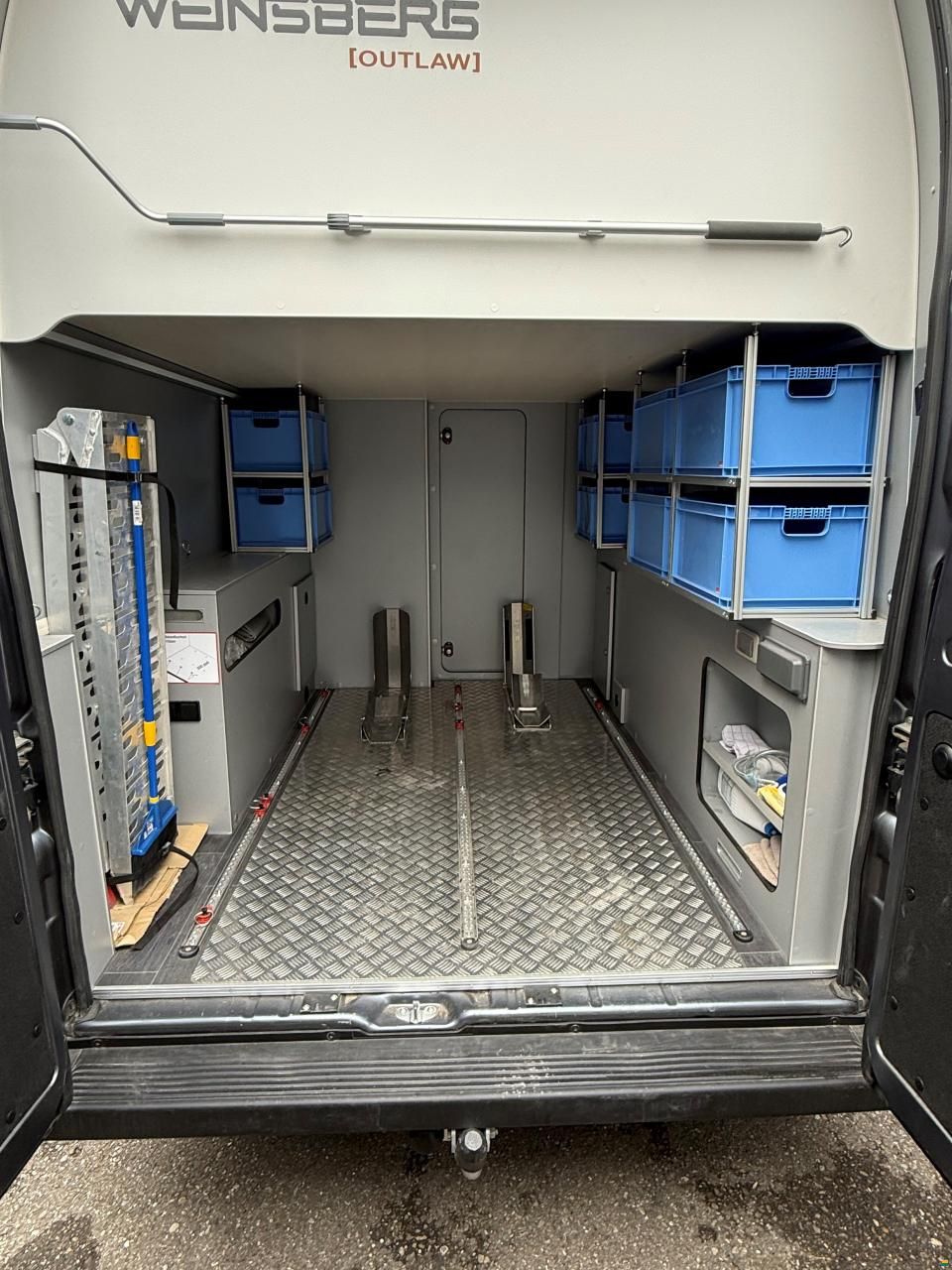 Weinsberg Cara Bus Grey 630 MEG Ed. [Fire] Outlaw