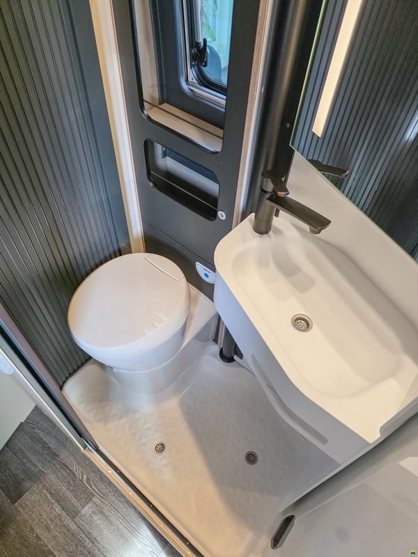 Weinsberg CaraBus Grey 600 MQ Edition [Fire]