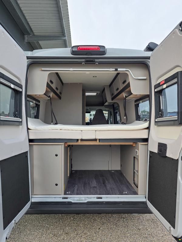 Weinsberg CaraBus Grey 600 ME Edition [Fire]