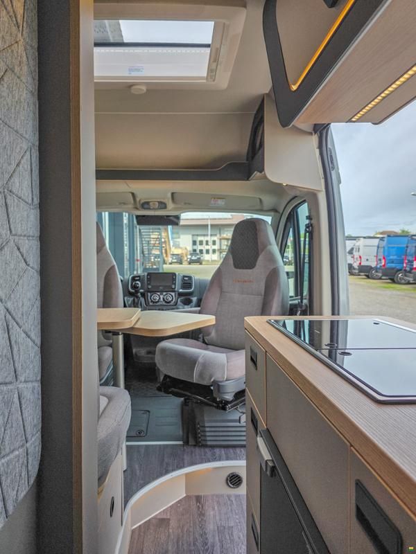 Weinsberg CaraBus Grey 600 ME Edition [Fire]