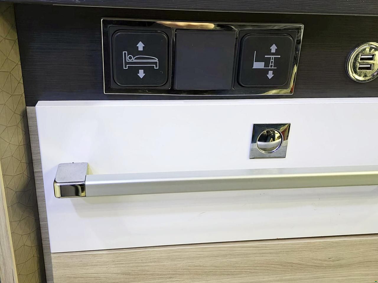 Challenger GRAPHITE 260 EDITION 2.3 AUTOMAT