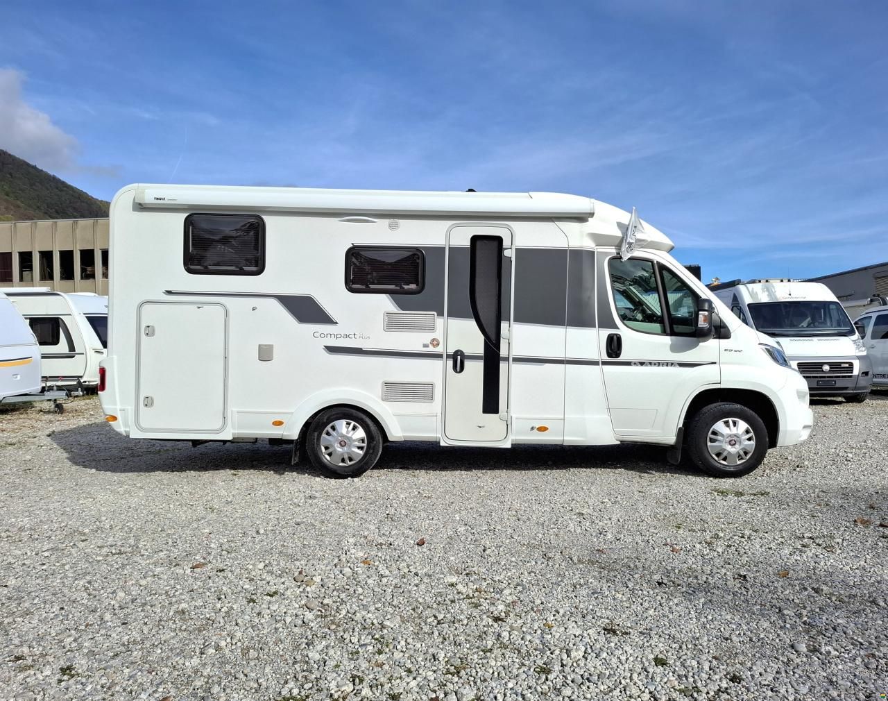 Adria COMPACT SL Plus *swiss edition*