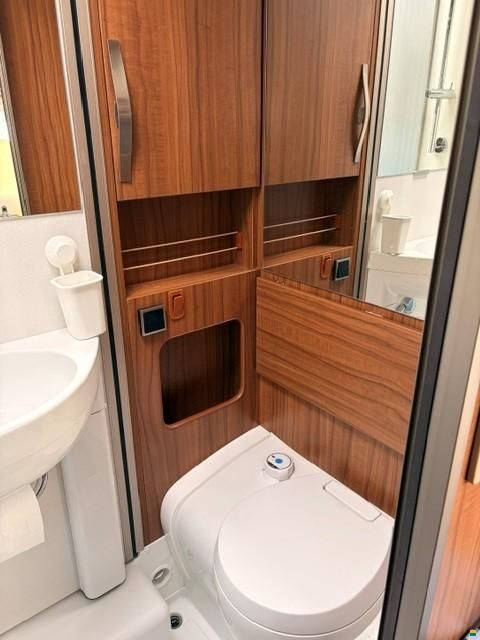 Hymer Exsis-i 578
