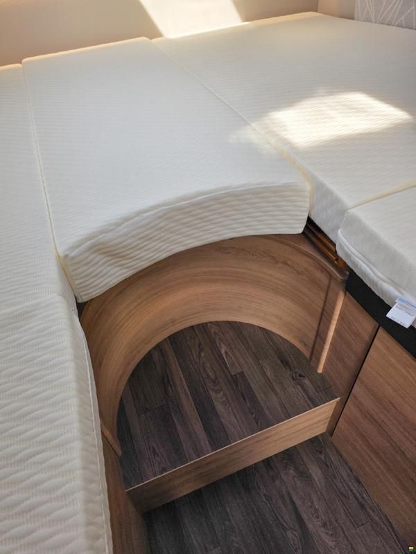 Knaus Live TI 650 MEG Platinum Selection