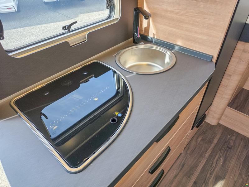Knaus Live TI 650 MEG Platinum Selection