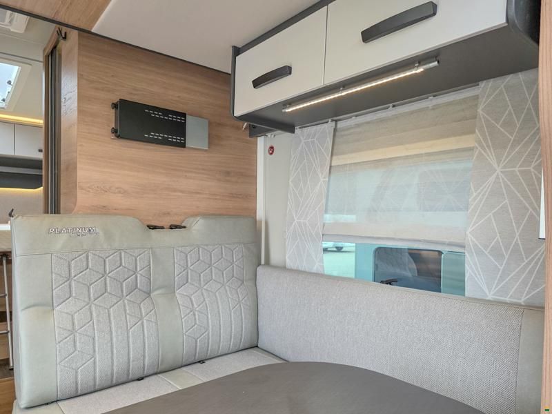 Knaus Live Wave 650 MEG Platinum Selection