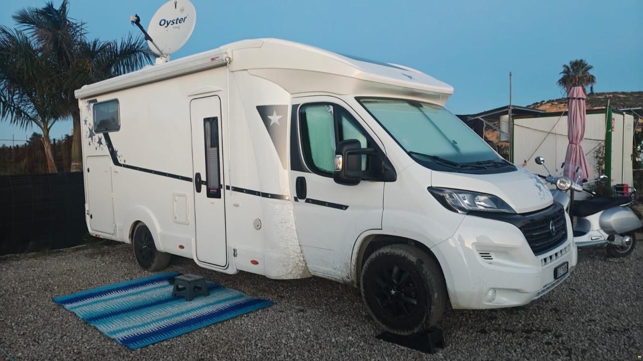 Eura Mobil Profila T 695 EB