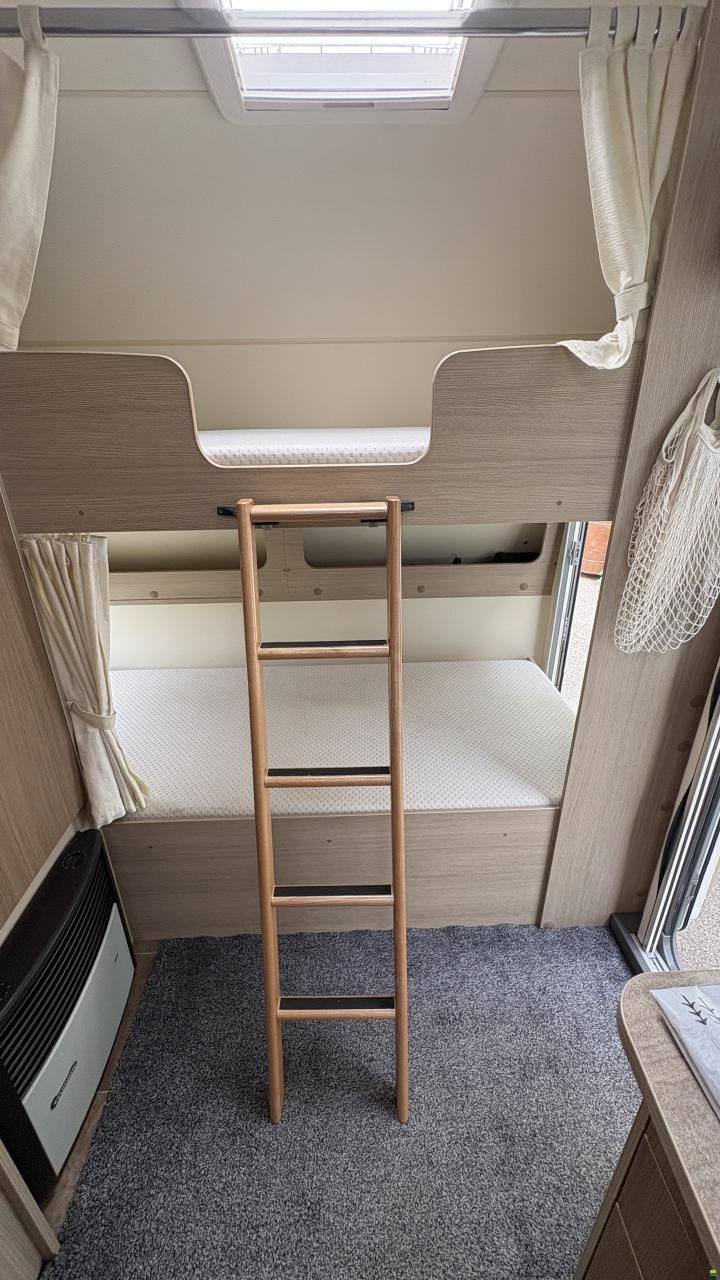 Bürstner Averso Plus 440 TK