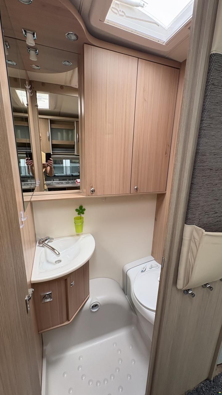 Bürstner Averso Plus 440 TK