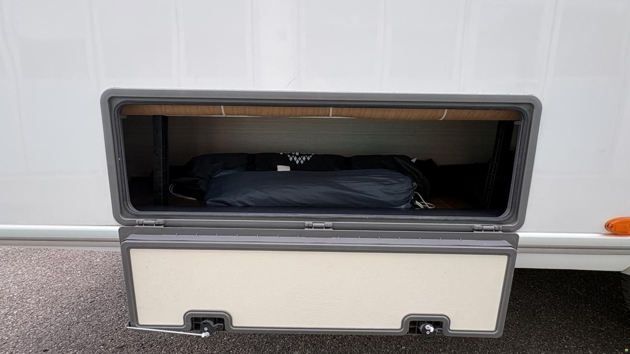 Bürstner Averso Plus 440 TK