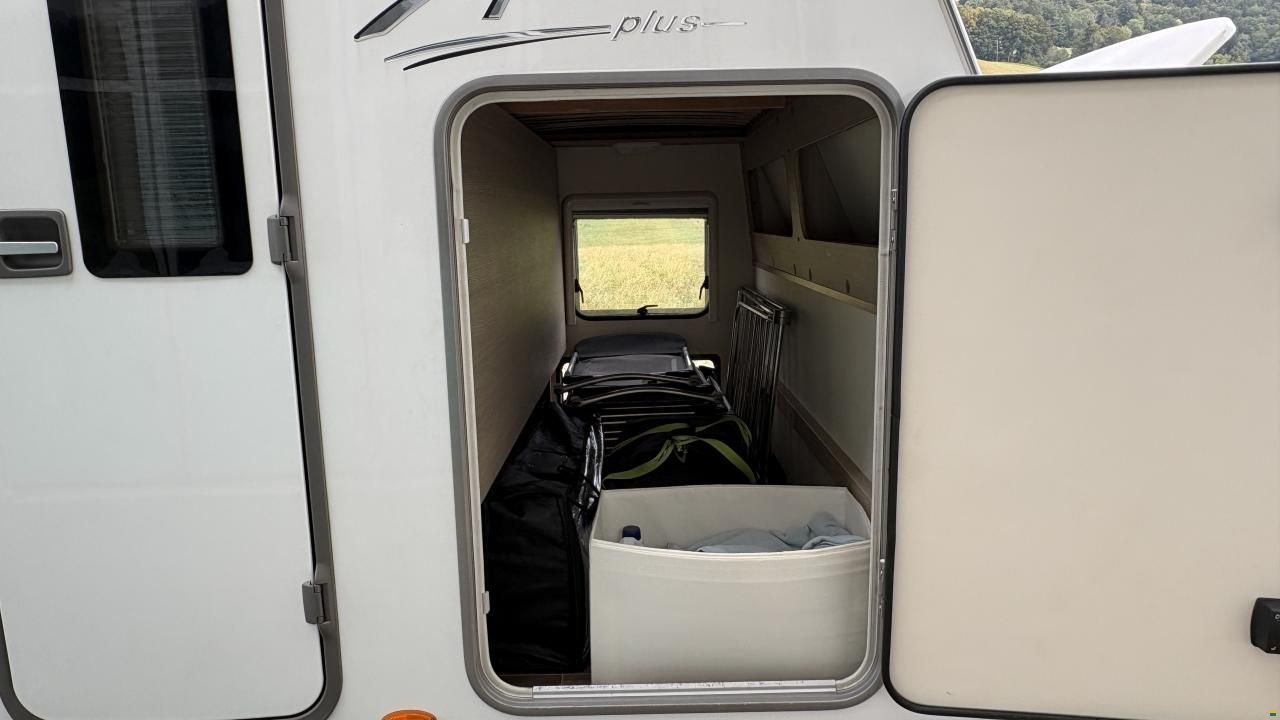 Bürstner Averso Plus 440 TK