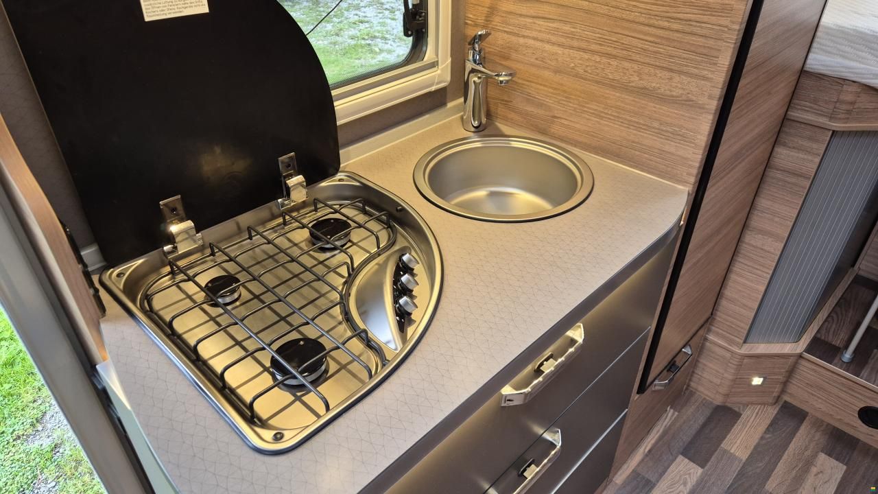Weinsberg Cara Compact 600 MEG Pepper