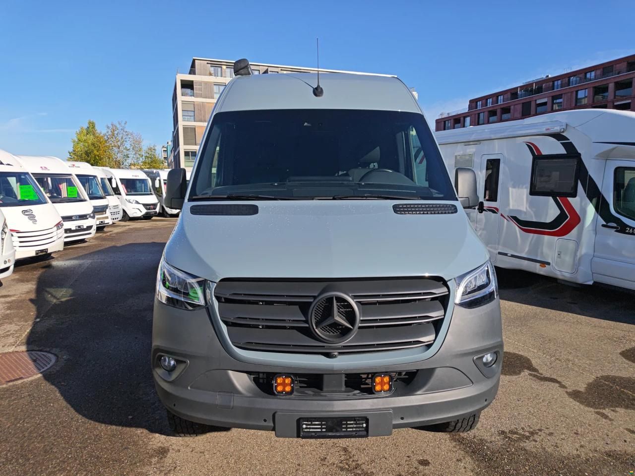 Mercedes Benz Sprinter W907 419 4x4