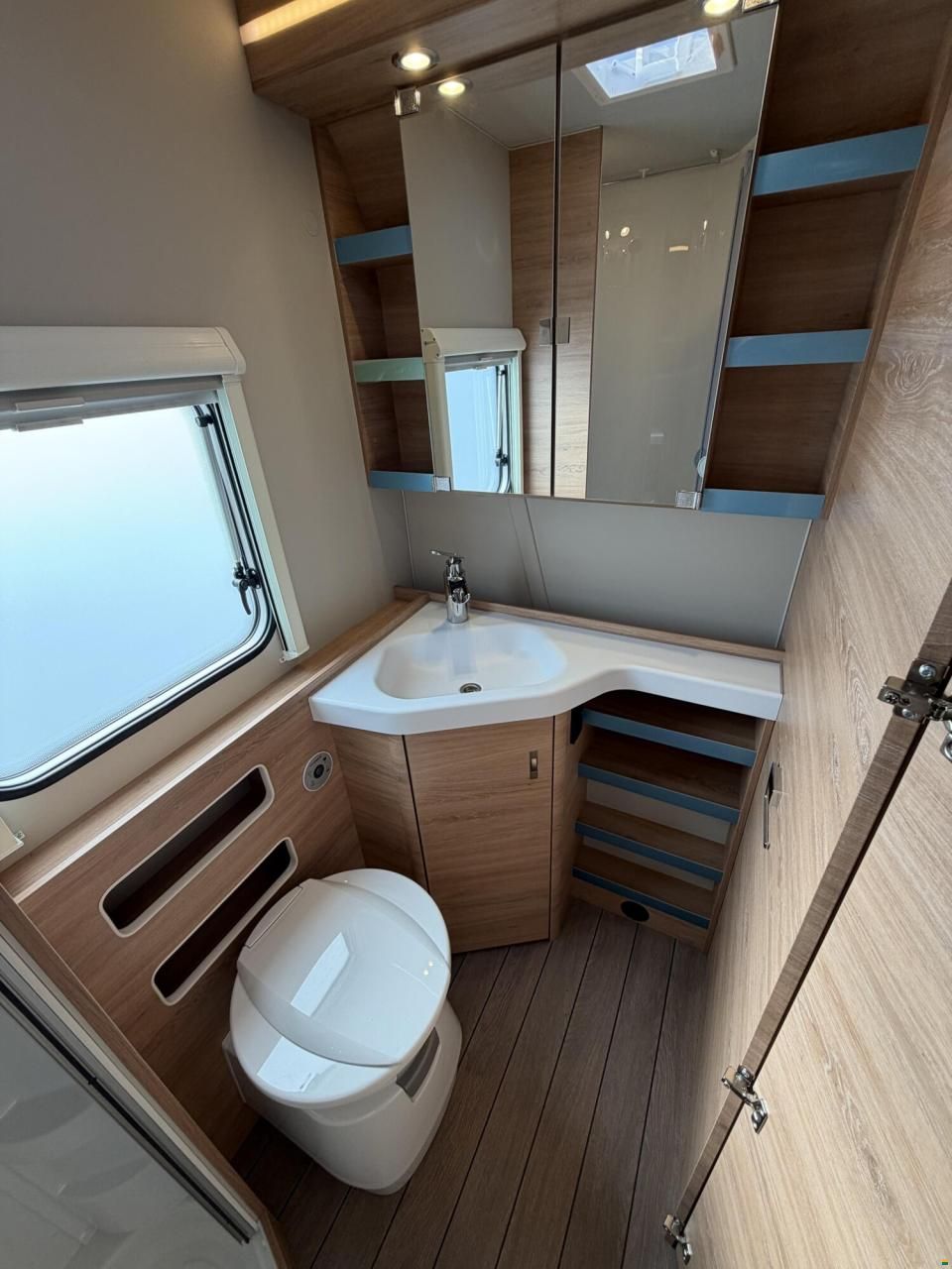 Knaus S&uuml;dwind BLACK SELECTION 580 QS