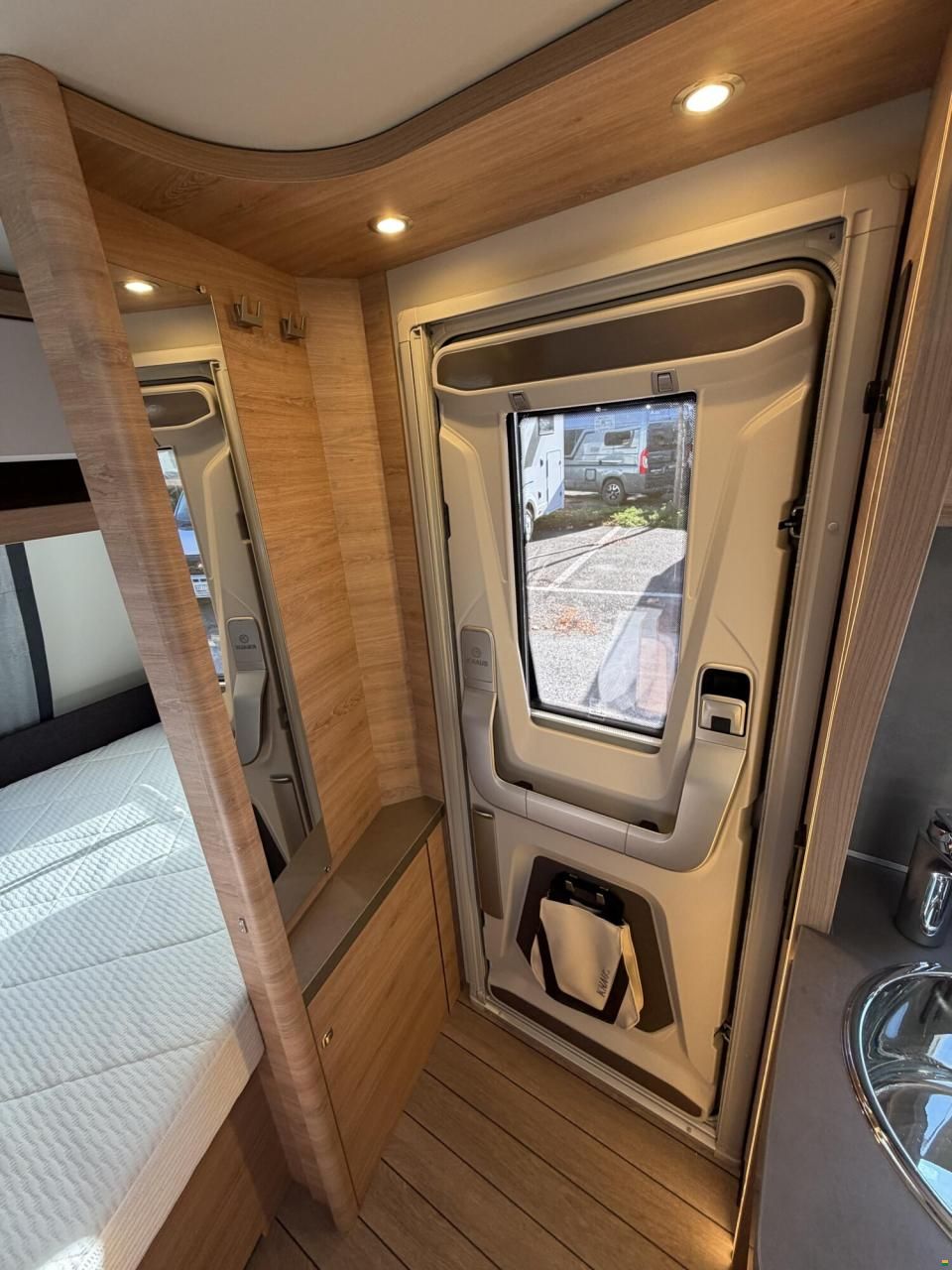 Knaus S&uuml;dwind BLACK SELECTION 580 QS