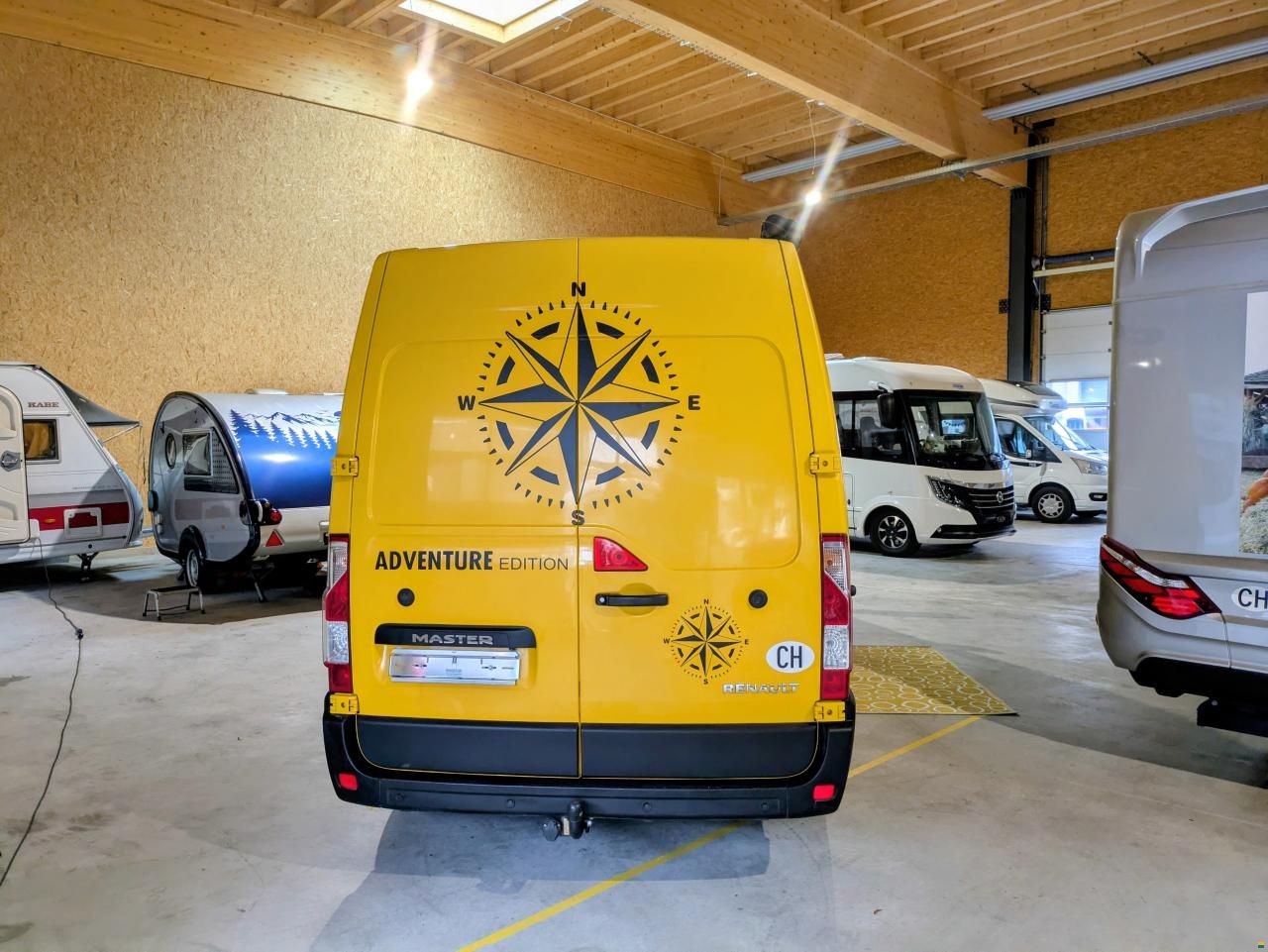 Renault Master Adventure Edition