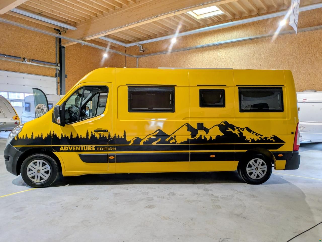 Renault Master Adventure Edition
