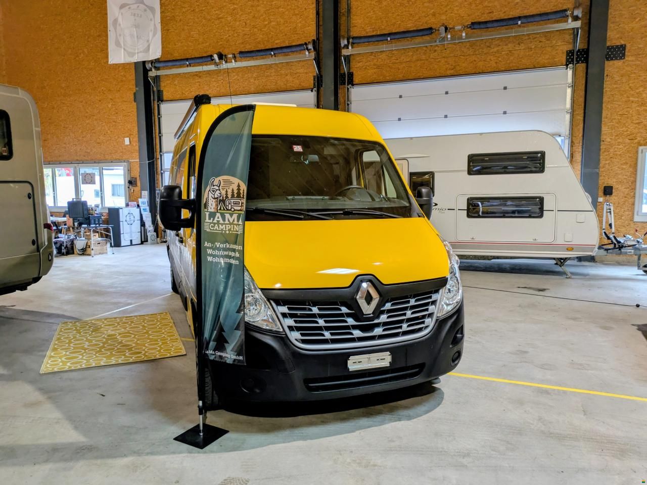 Renault Master Adventure Edition