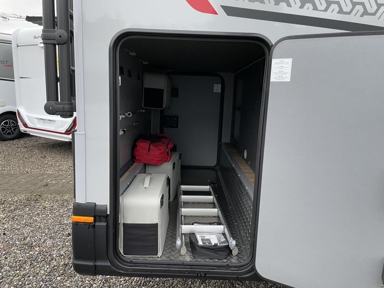 Dethleffs Globebus Performance 4x4 T 46 First E...