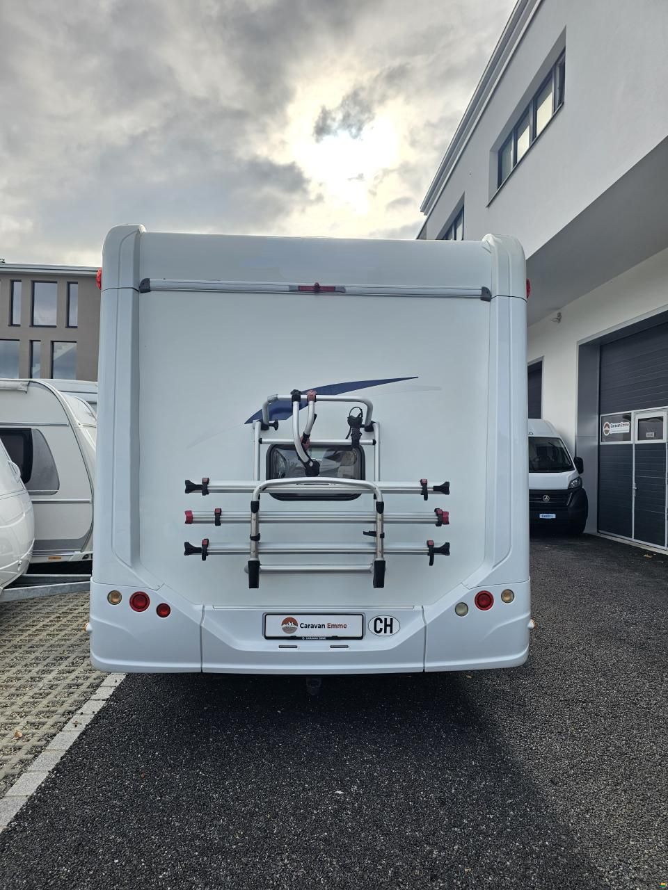 Blucamp Laika A660 mit Kajüttenbett, Automat!