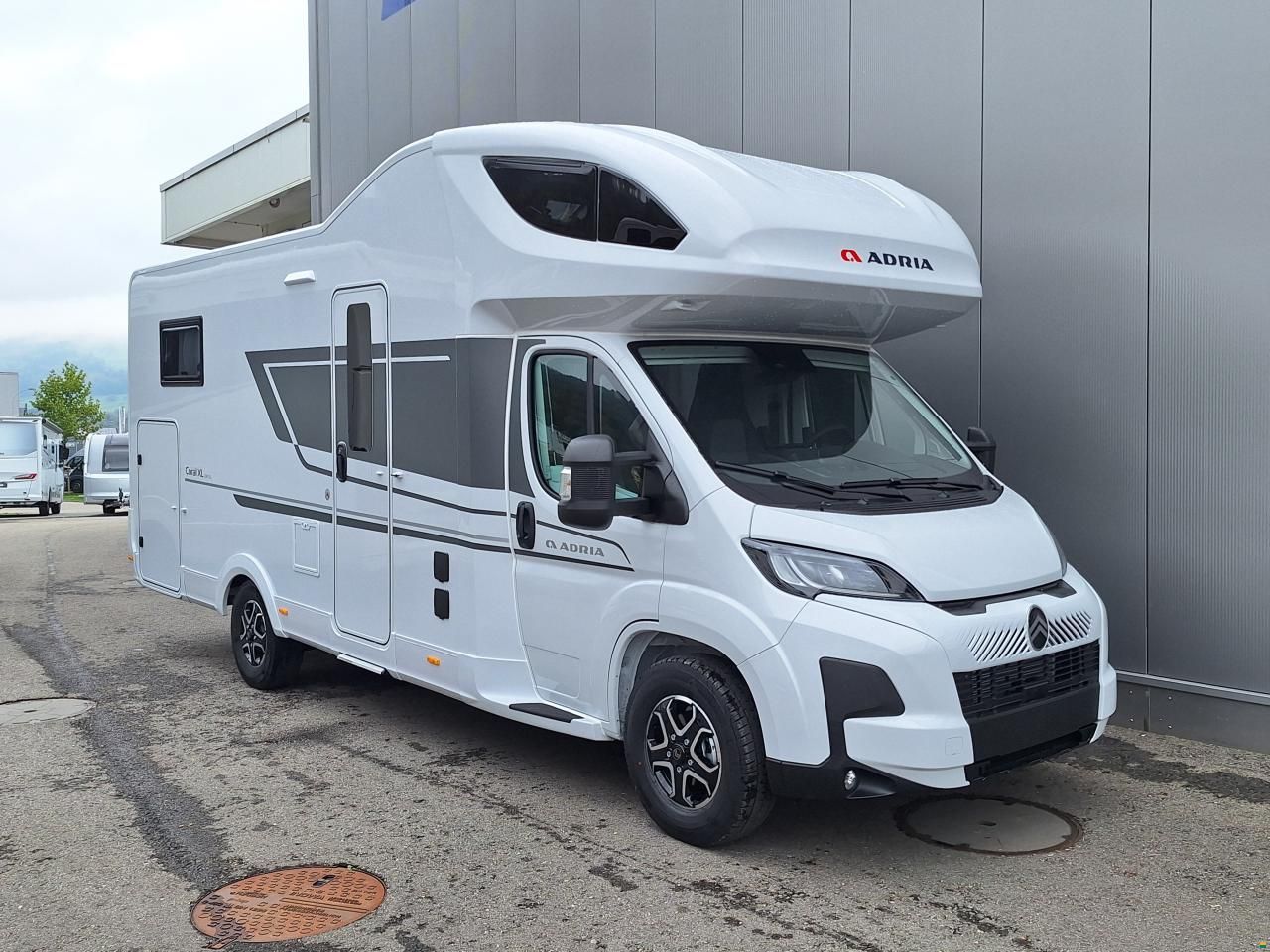 Adria Coral XL Select 660 SL
