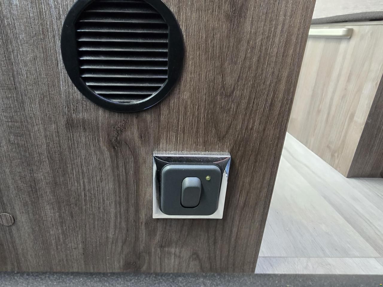 Benimar YRTEO Y 861 2.0 TDCI AUTOMAT