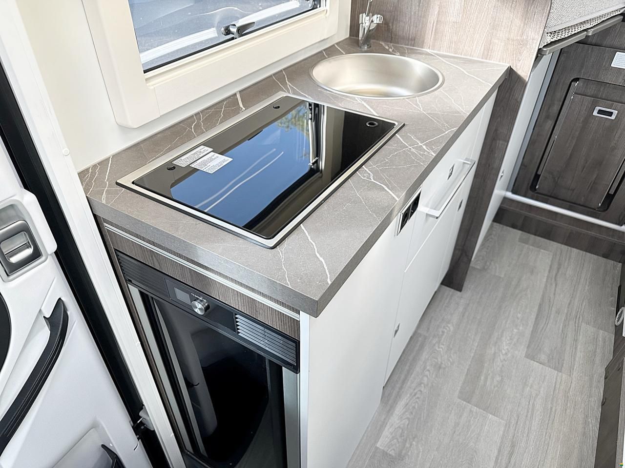 Benimar YRTEO Y 861 2.0 TDCI AUTOMAT