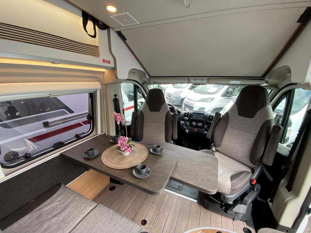 Weinsberg CaraBus 600DQ, Fiat 2.3MJ 140PS Automat