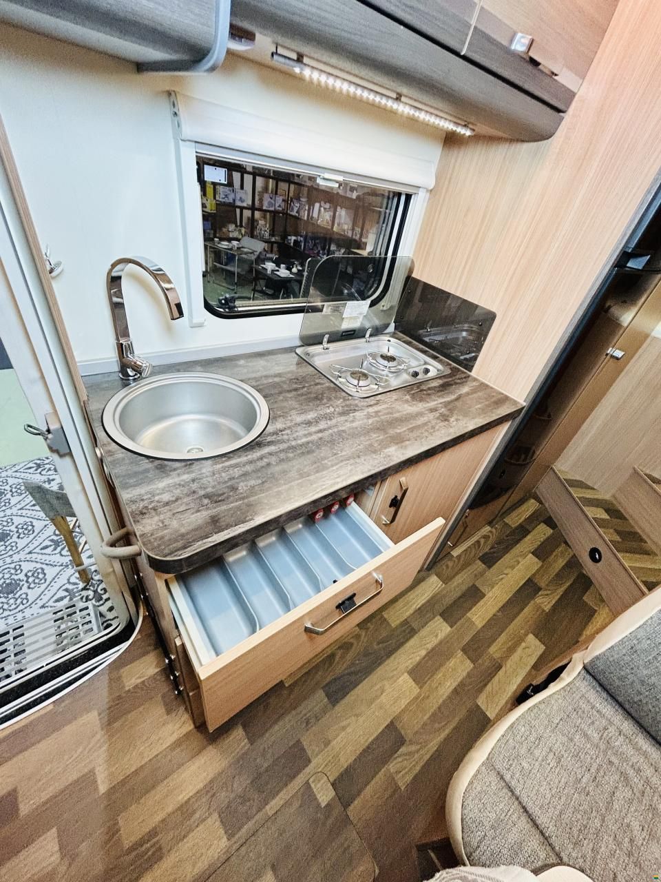Knaus Sky Traveler