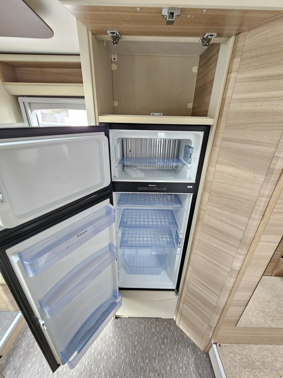 Adria Coral Plus S670SL Einzelbett, Automa!