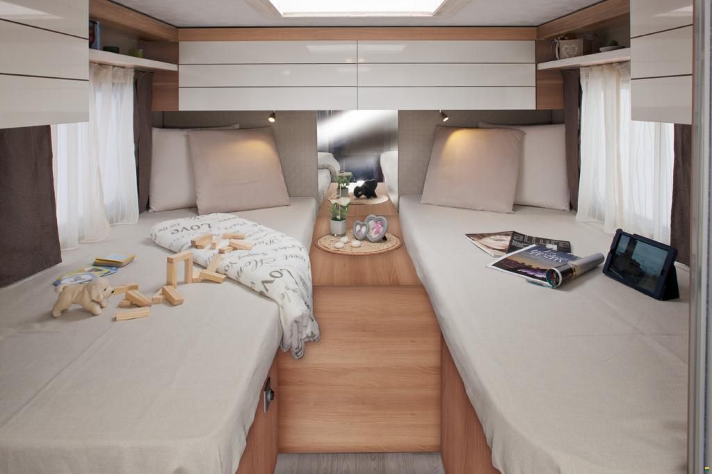 Teilintegriert Womo 4 Plätzer