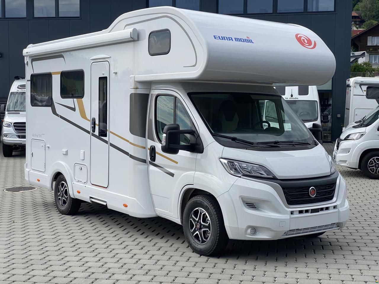 Eura Mobil Activa One A 650 HS