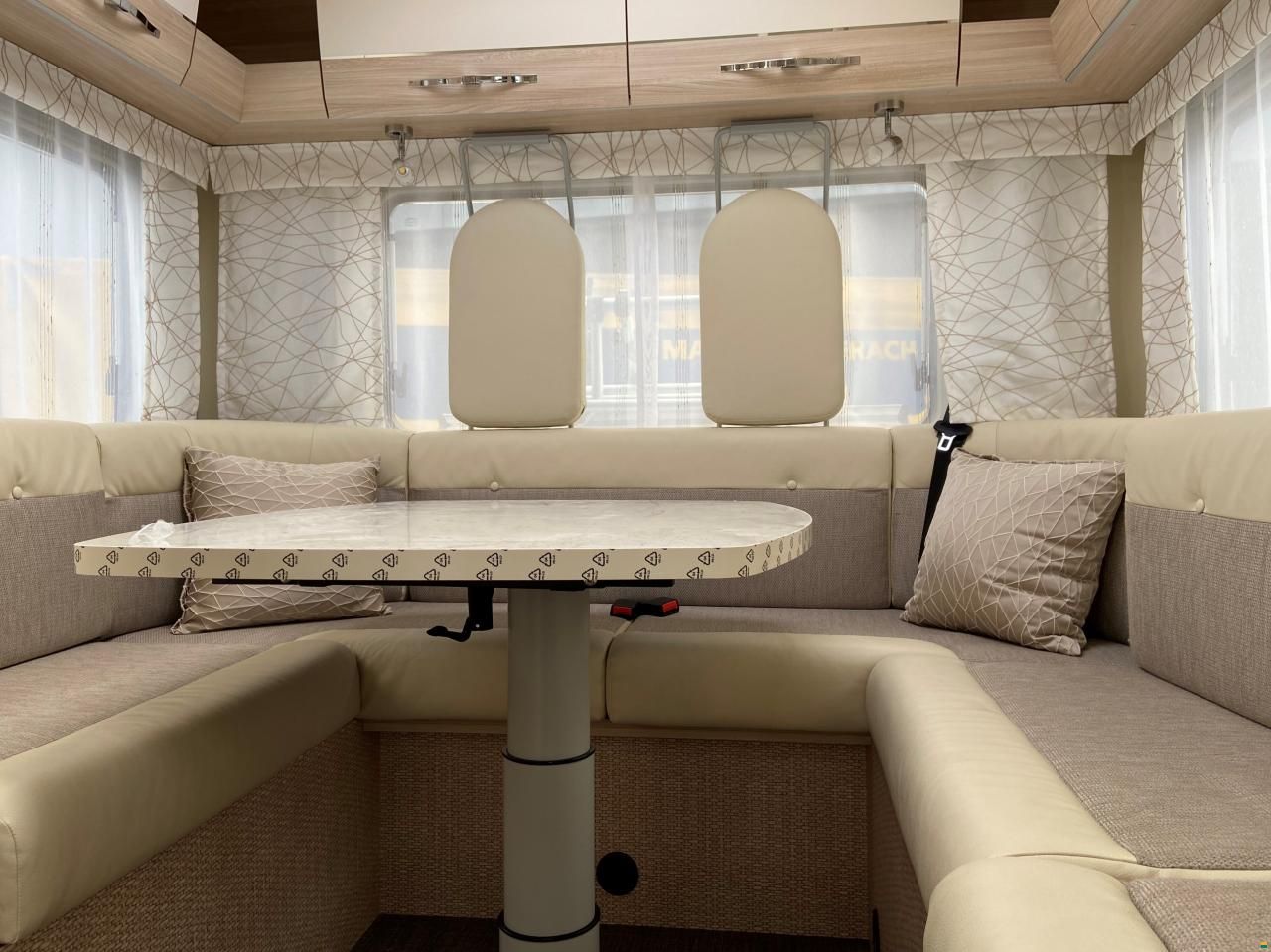 Eura Mobil Activa One A 650 HS