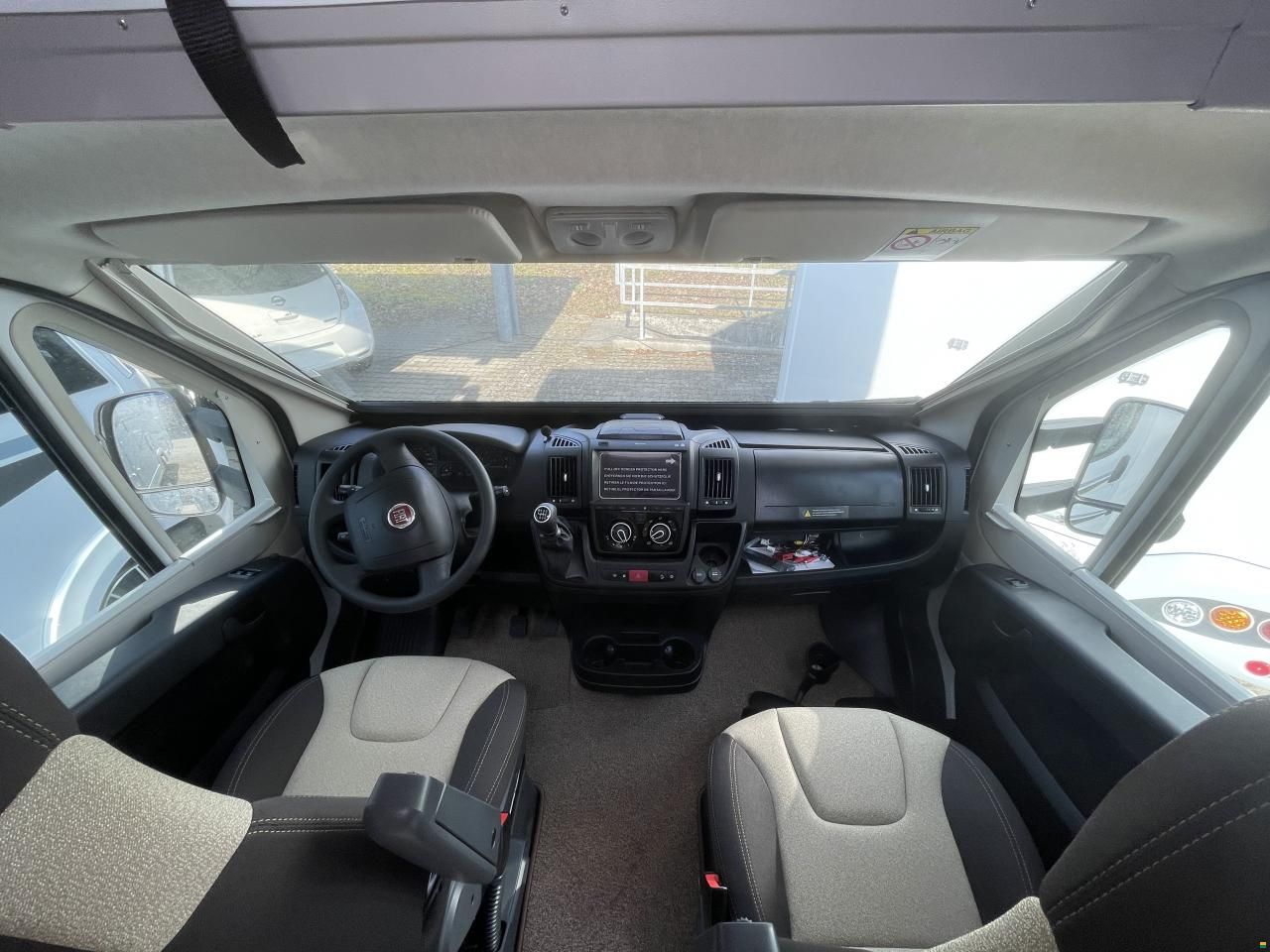 Pilote C690 S