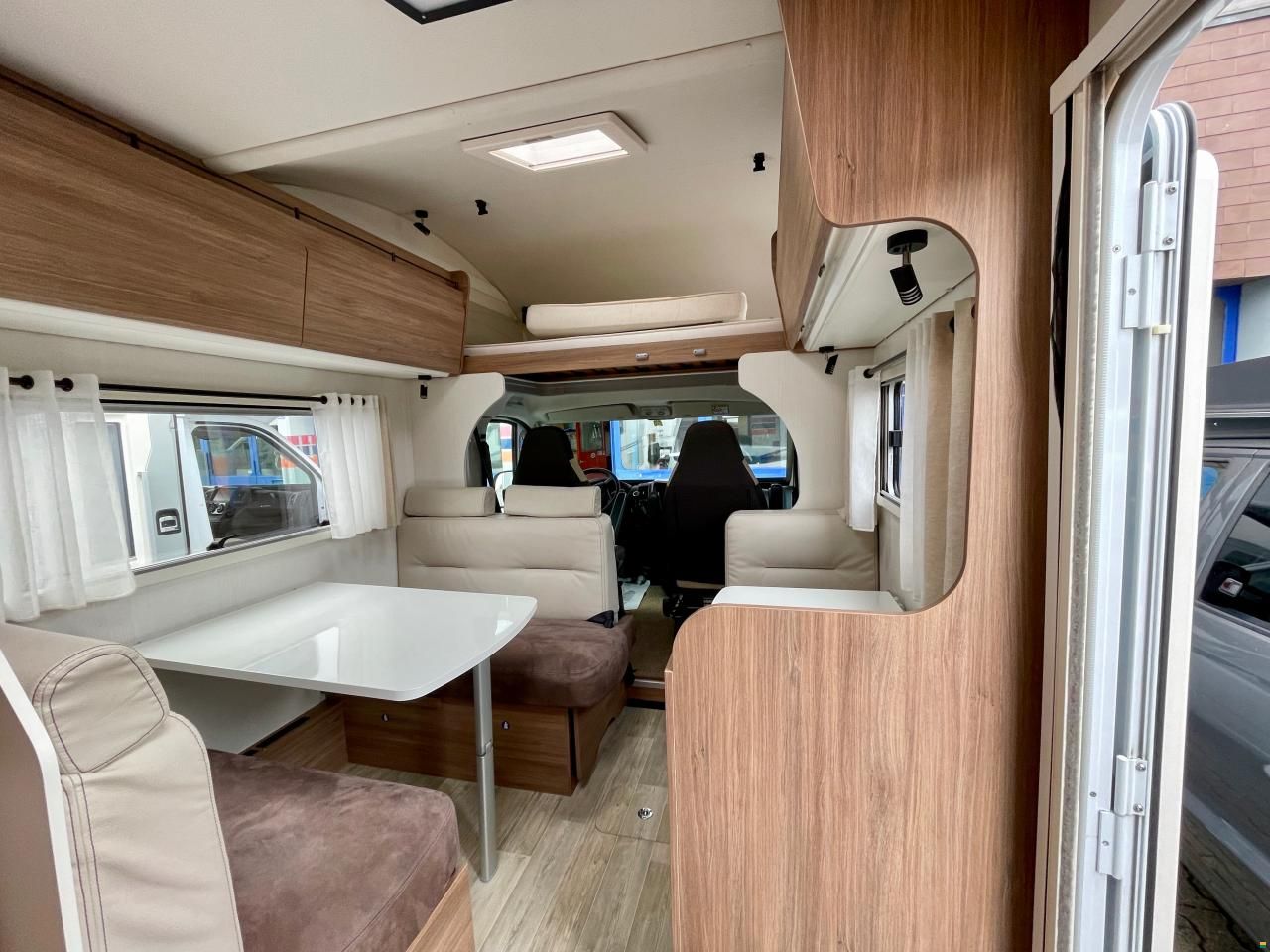 Pilote C690 S
