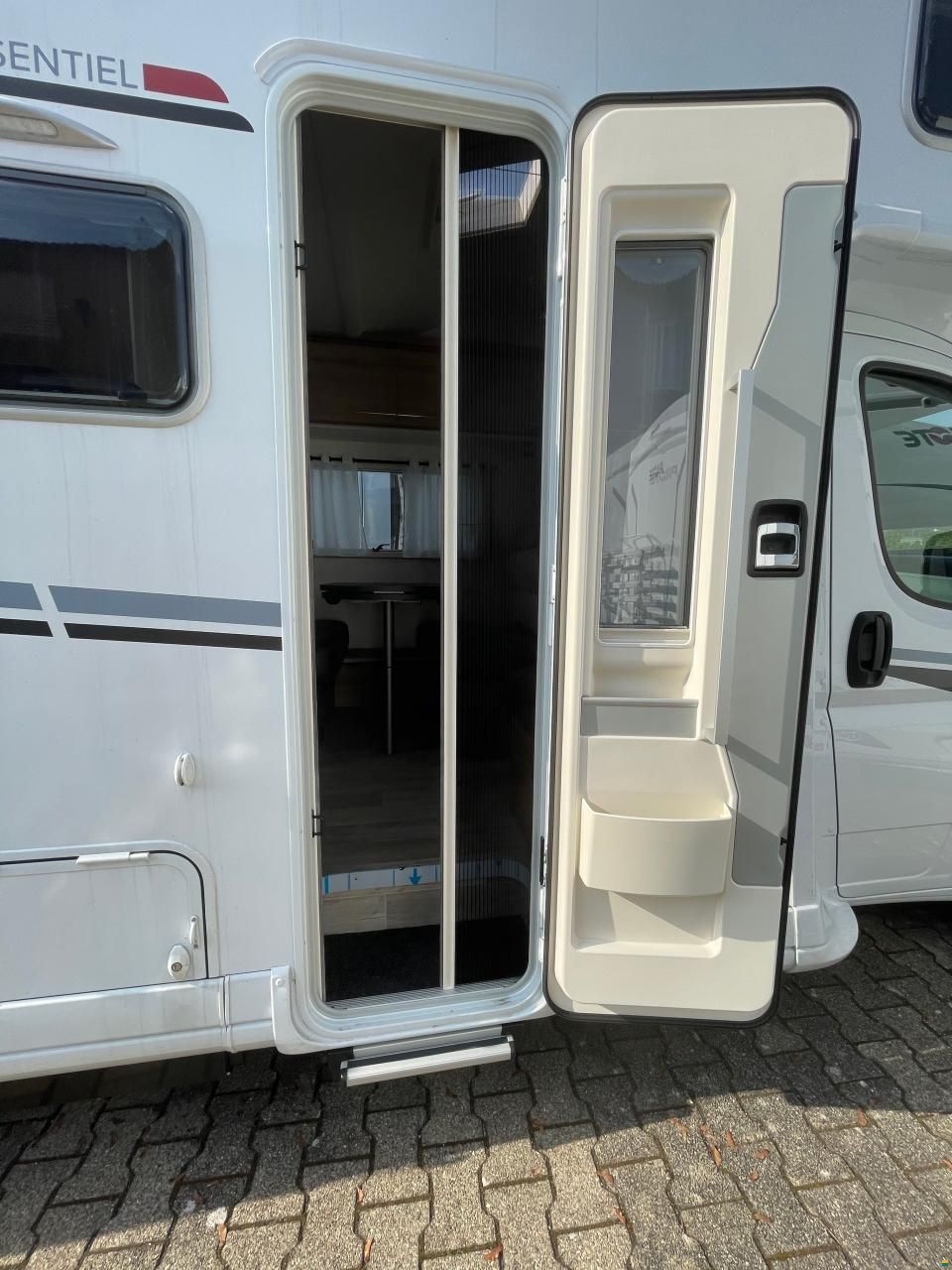 Pilote C690 S