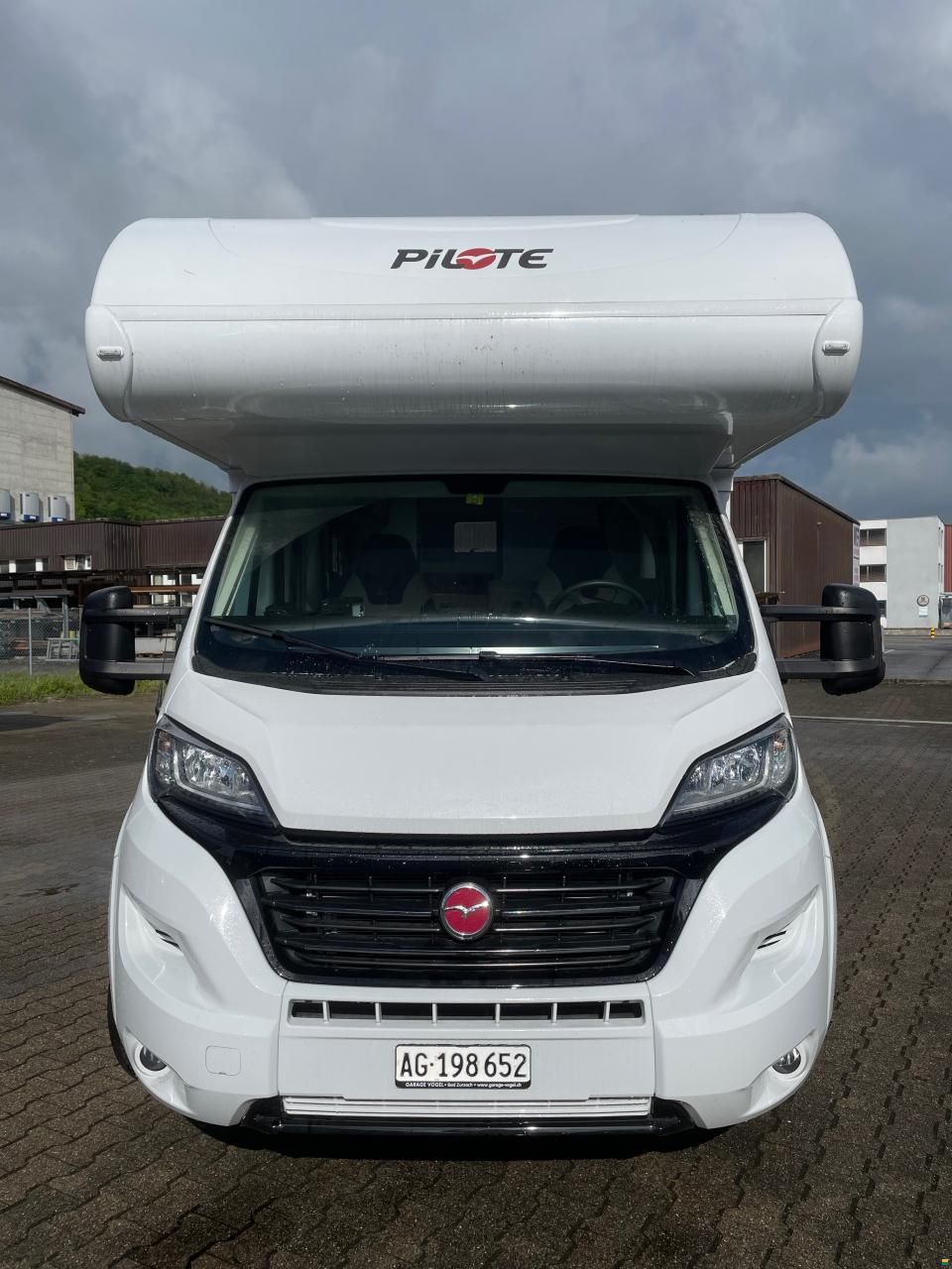 Pilote C690 S