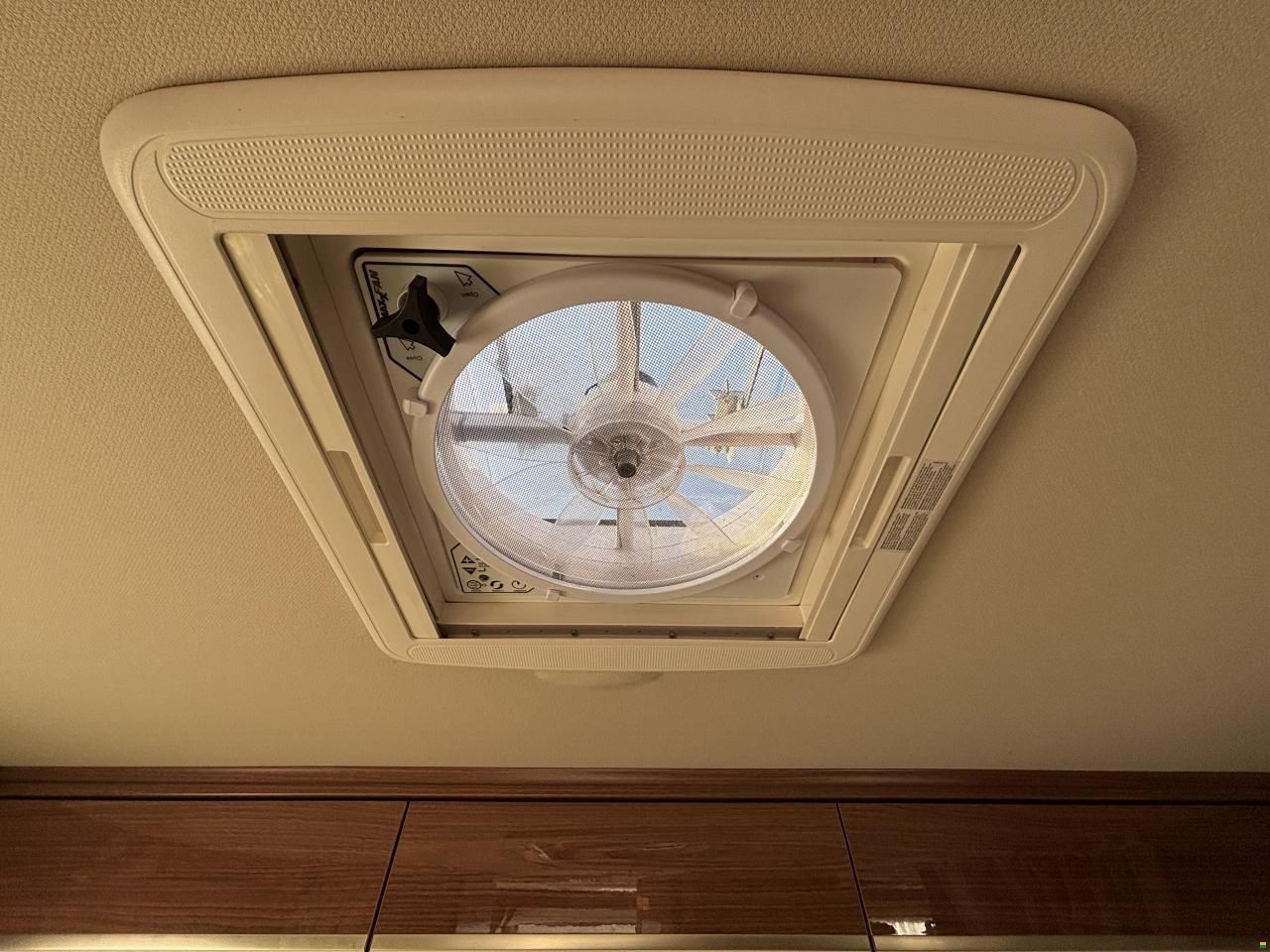 Eura Mobil IL 690 HB