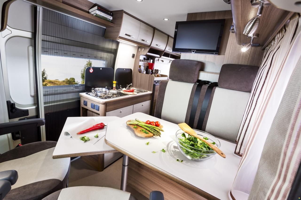 Peugeot Bravia Swan 636