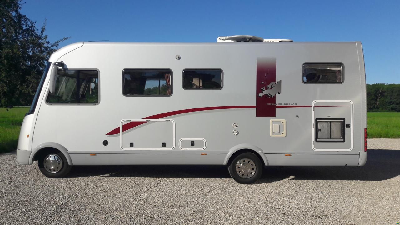 Niesmann-Bischoff Flair 7100i