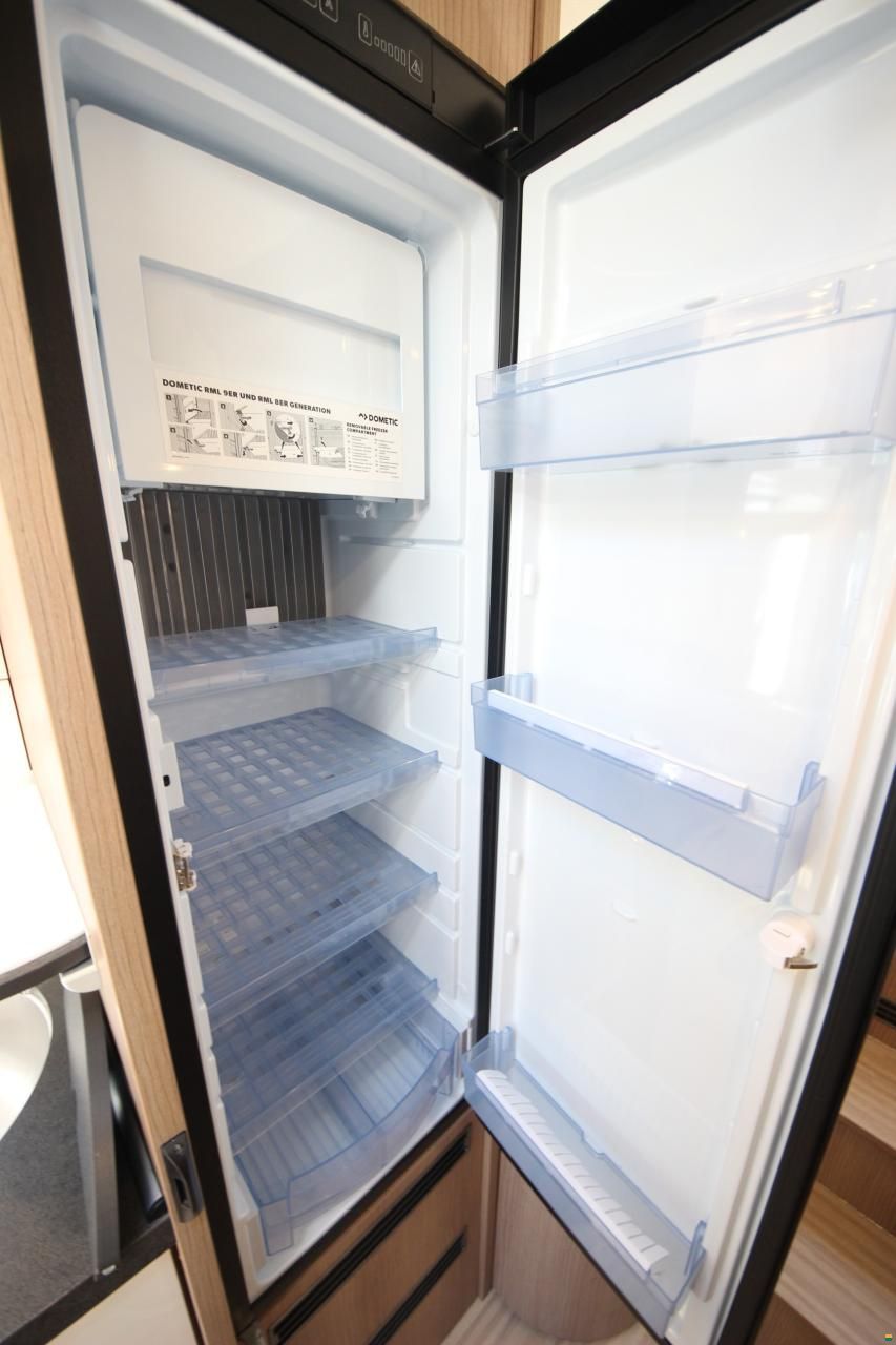 Carthago c-tourer I 141 LE